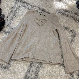 Creme sweater